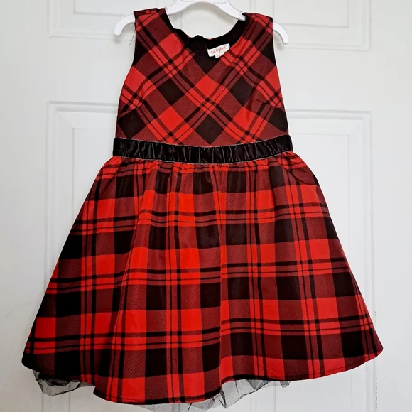 strapless open back dress Rustic Red Dresser in Brown Maple